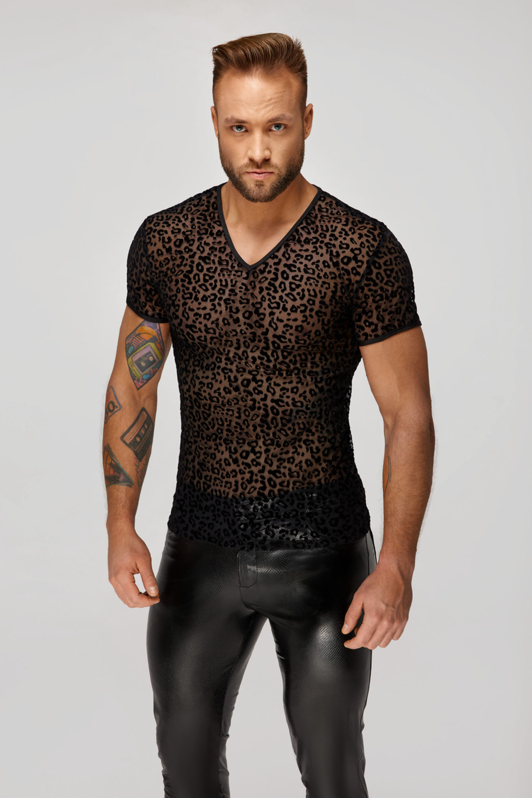25407-H071_Leopard_flock_v-neck_t-shirt_0_sex_shop_cyprus_limassol